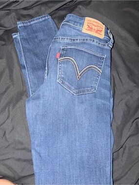 Levi's Women's Dark Blue Skinny Jeans